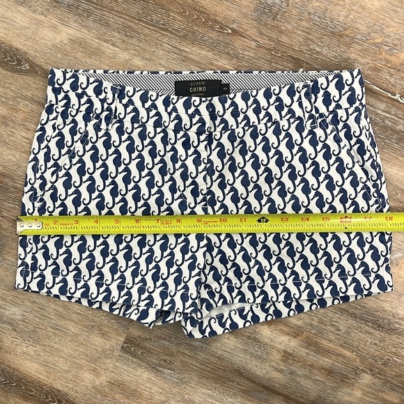 J. Crew Chino Shorts Women's 2 Navy and White Seahorse Pattern 2.5 Inch Inseam - Picture 9 of 14